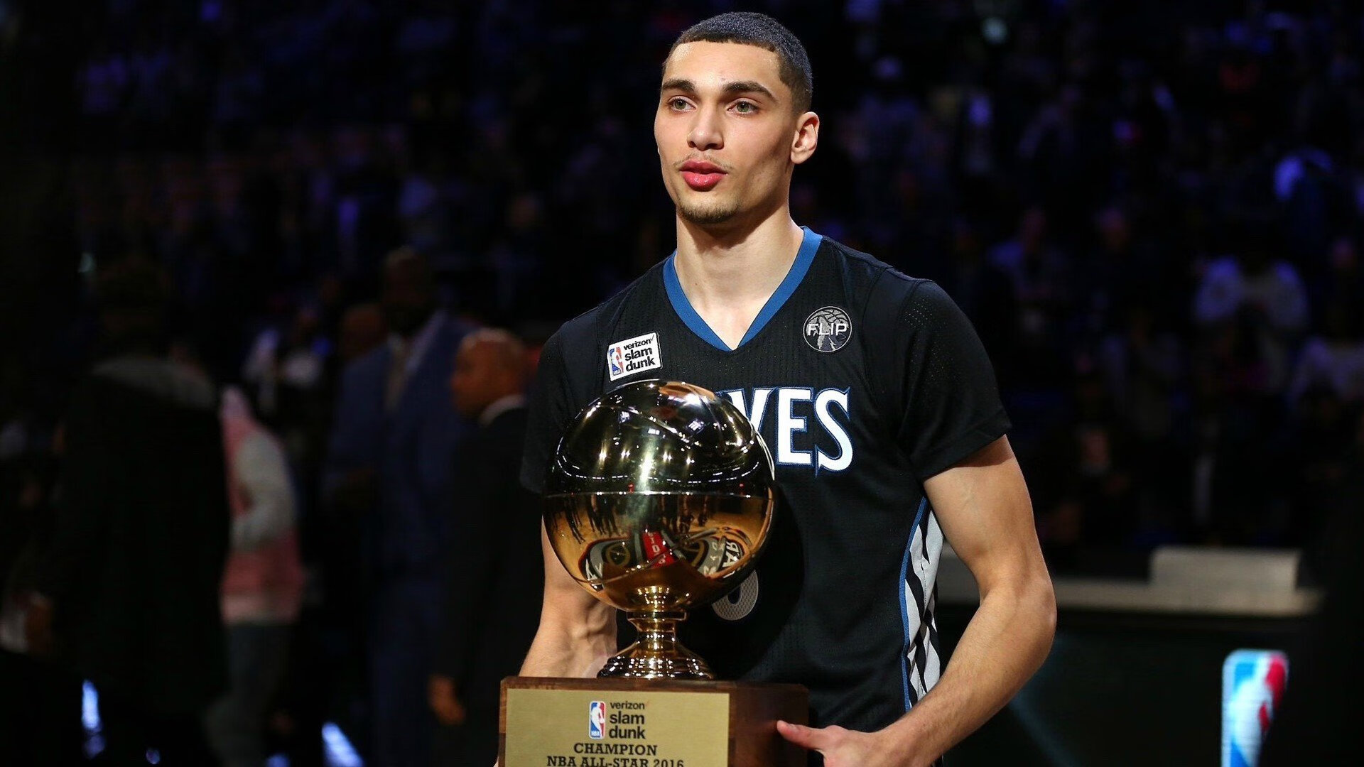 开云官网-跨越时空的篮球对话，恩比德带队取胜与森林狼打穿浙江队的双重启示